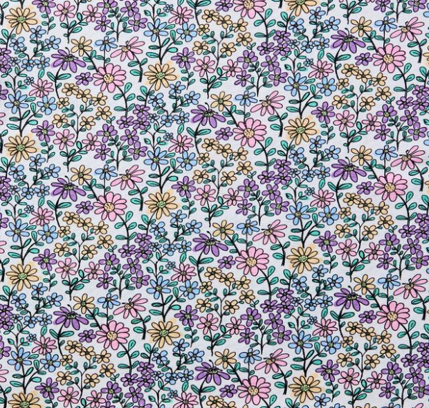 DREAMY PETALS